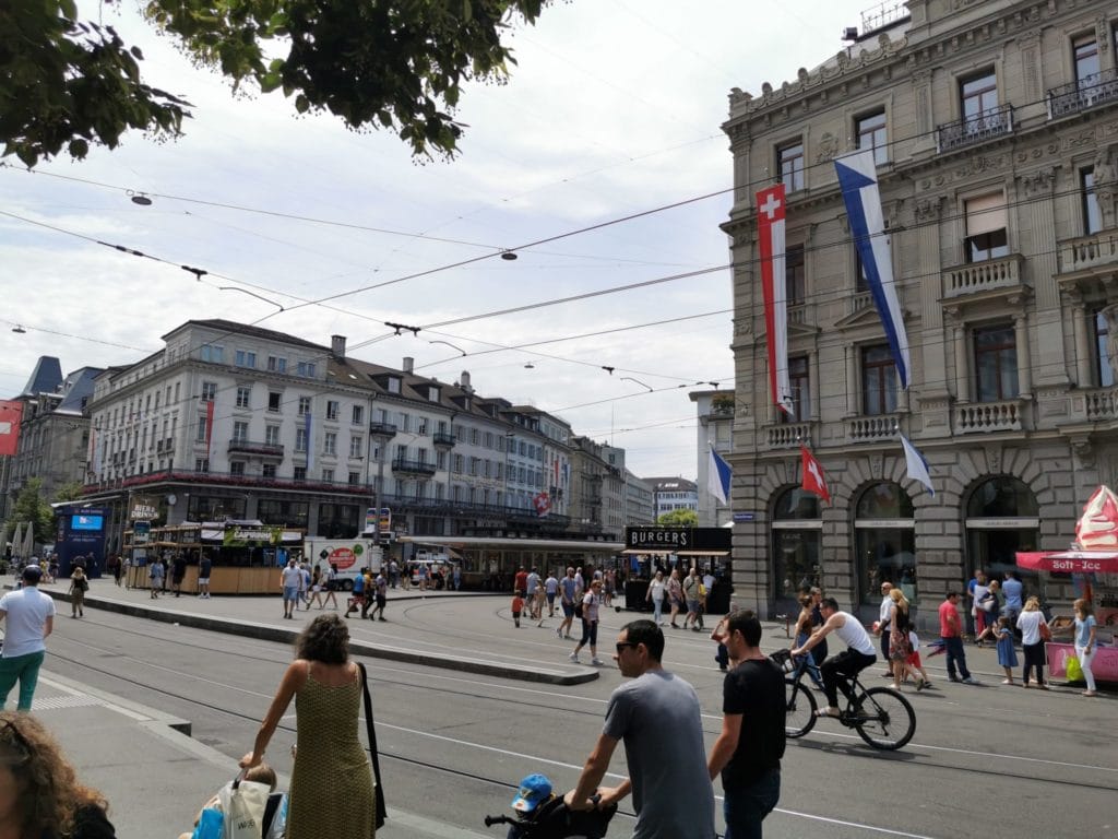 Zürich Sehenswürdigkeiten, der Paradeplatz