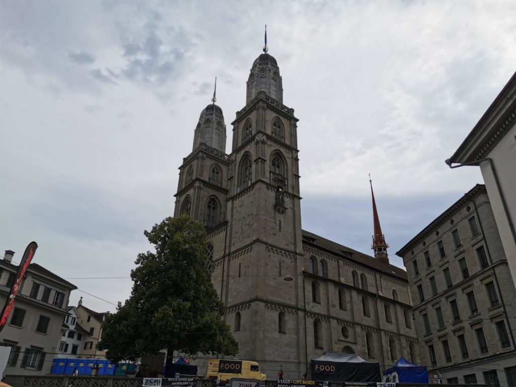 Attraktion Zürichs, das Grossmünster