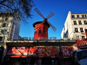Moulin Rouge im Erotik Viertel